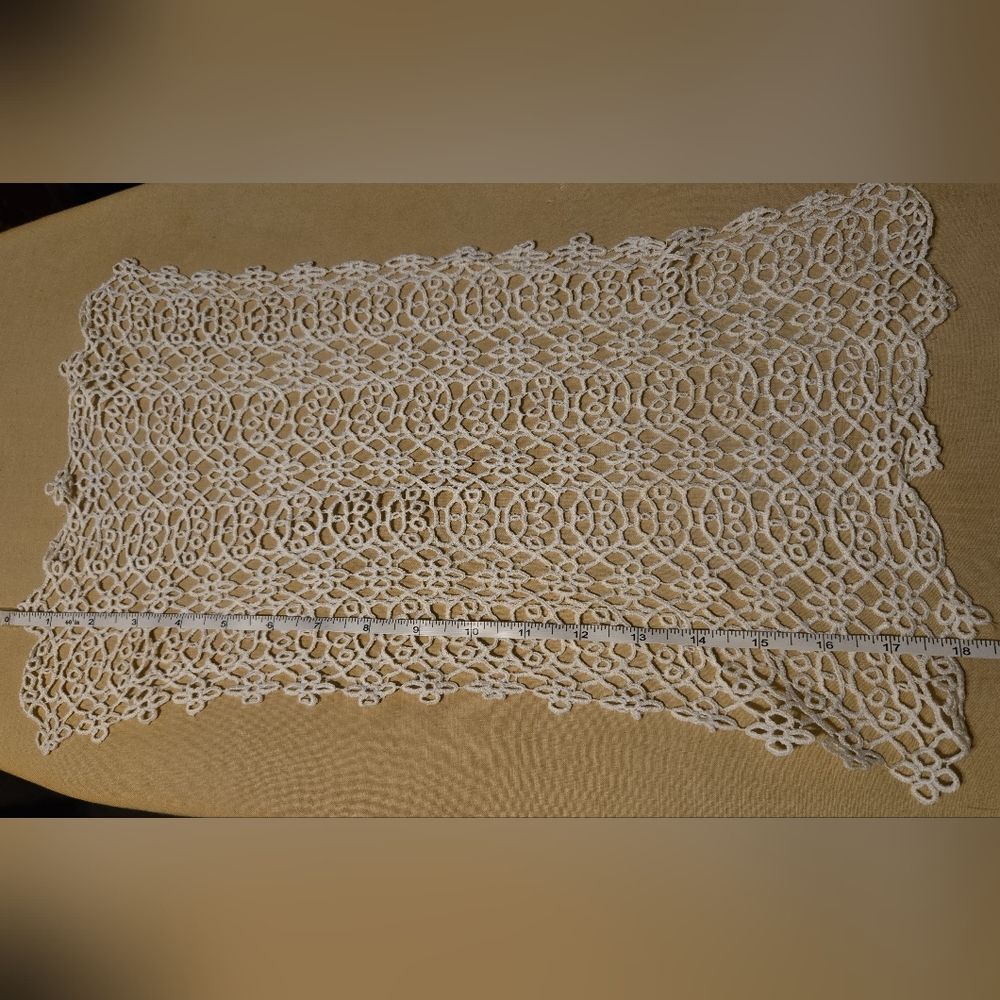 Vintage Handmade Off-White Rectangular Lacy Doily - Picture 3 of 4